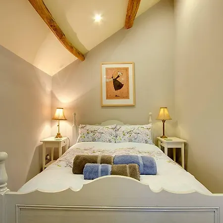 The Hayloft * ميلوم